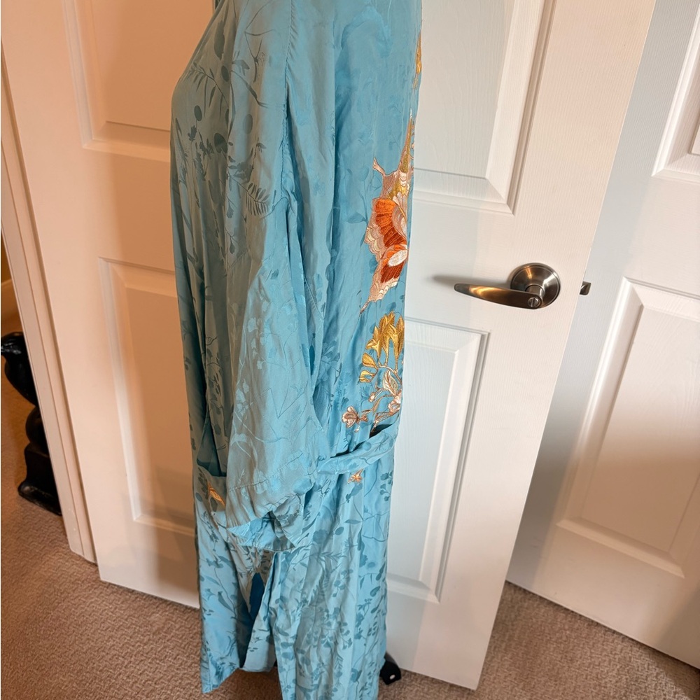 Spell Light Blue Butterfly Embroidered Kimono M/L. EC - Picture 8 of 9